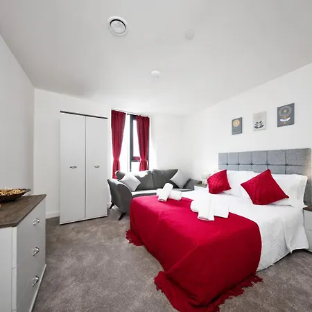 The Rozvi Empire Luxury For Long - Business,relocations & Families, Free Parking, Free Wifi Apartment Birmingham