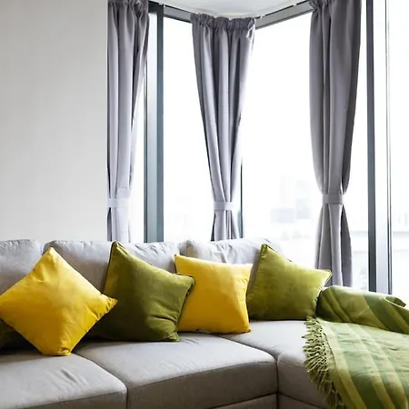 The Rozvi Empire Luxury For Long - Business,relocations & Families, Free Parking, Free Wifi Apartment