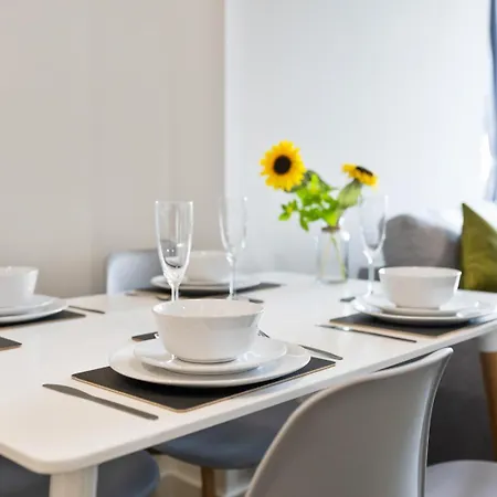 Apartment The Rozvi Empire Luxury For Long - Business,relocations & Families, Free Parking, Free Wifi Birmingham